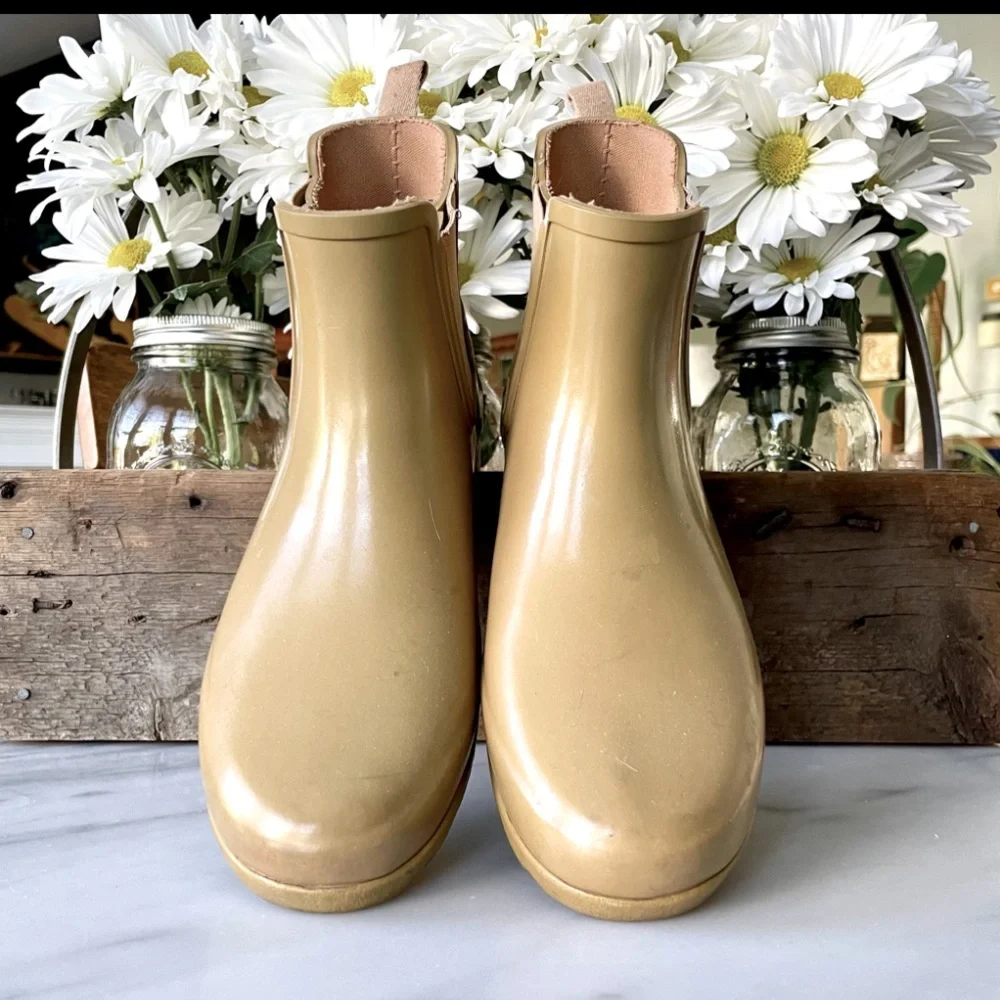 Hunter•Chelsea”Refined”Rubber Rain Boots•US 7•Retired Khaki•Slip-On•Gently Loved - Picture 6 of 14